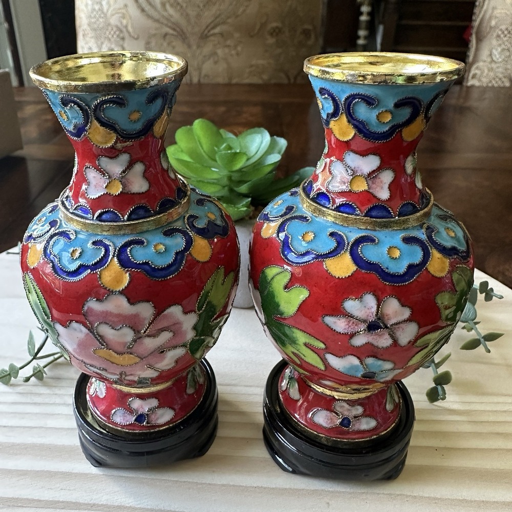 Vintage Chinese Floral Cloisonné Mini 4 Inch Pair of Vases Wood Stands w Box NOS